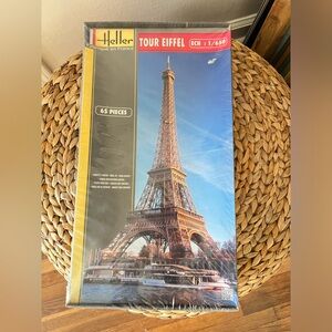 1:650 Heller Eiffel Tower Model Kit